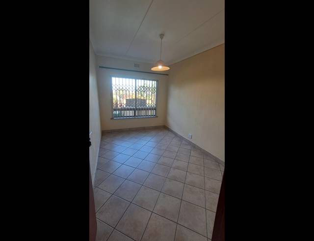 4 BEDROOM HOUSE TO LET IN PANORAMA